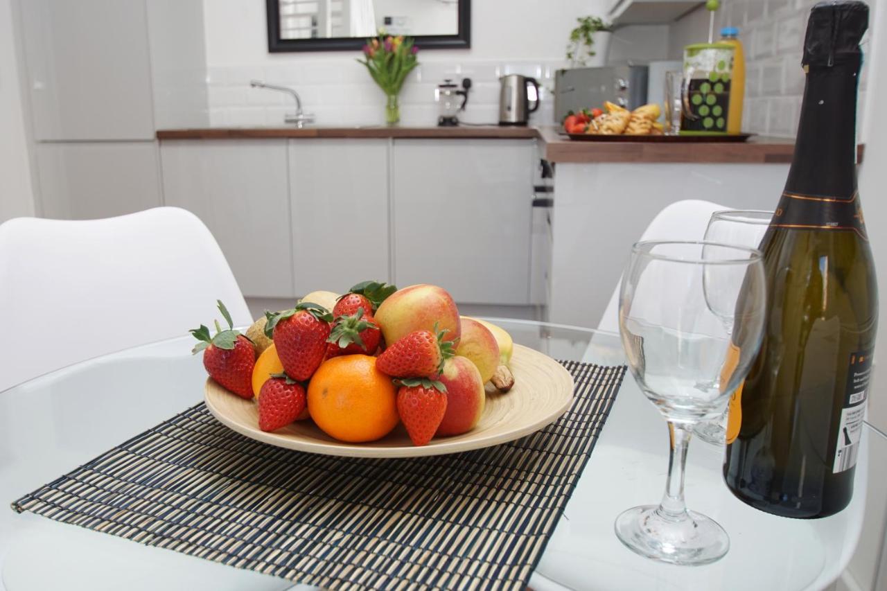 Loft Style For 4, 1 Broadhurst Court, Close To Town, Station & Hospital Apartment *