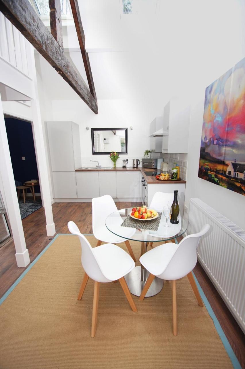 Loft Style For 4, 1 Broadhurst Court, Close To Town, Station & Hospital Apartment Stockport